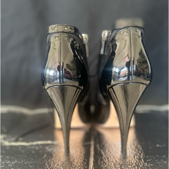 AZZARO PARIS BLACK MESH LACE UP PATENT LEATHER BOOTIE SILVER ZIPPER SIZE 39 8 - Picture 3 of 7